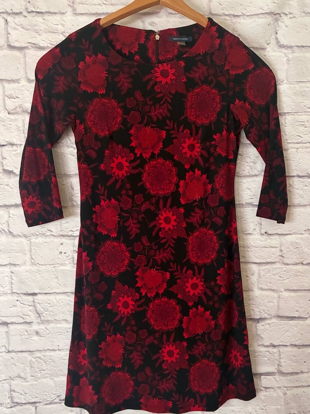 Tommy Hilfiger Red Floral Stretch Knit Dress - Size 4